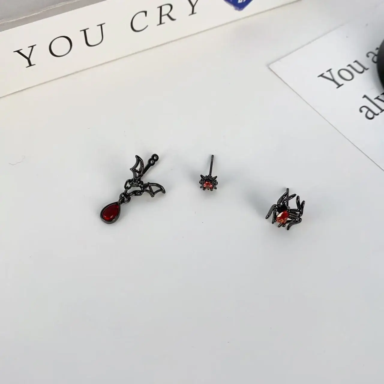High-End Women's Spider Bat Earrings Set with Red Rhinestone - Image 3