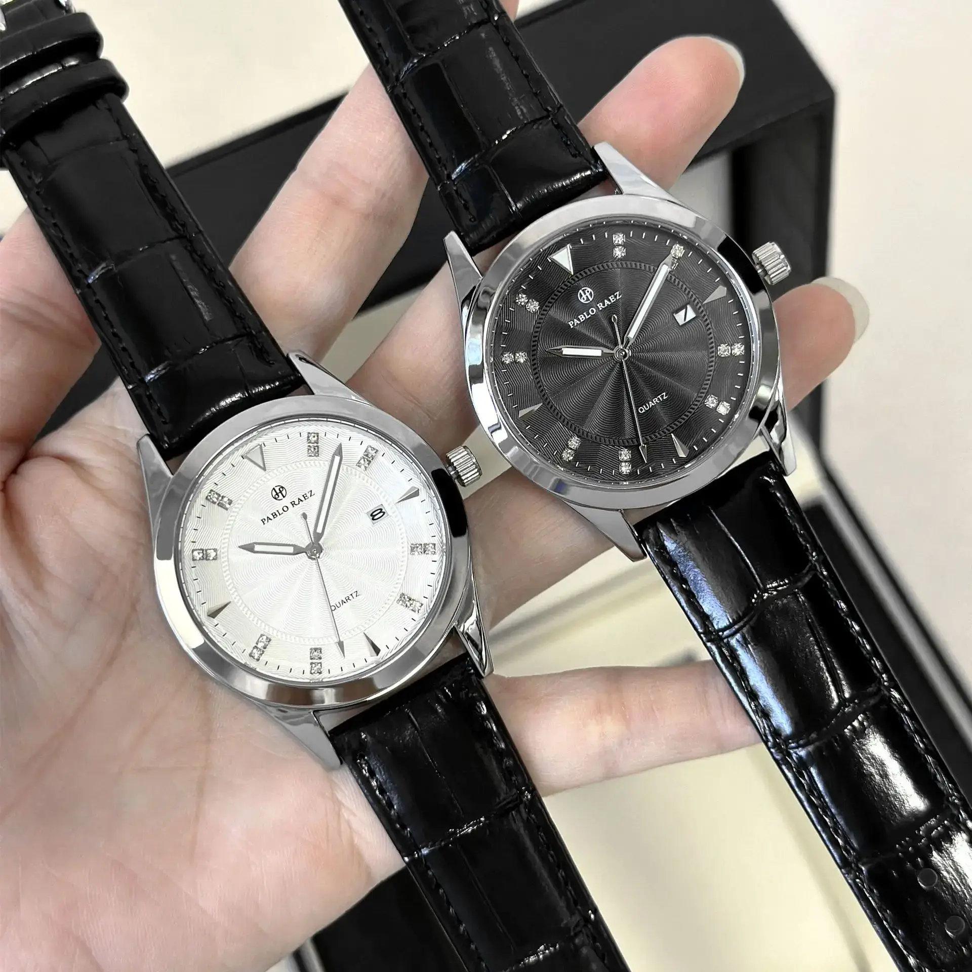 Men's Black Quartz Watch with Leather Strap - Image 6