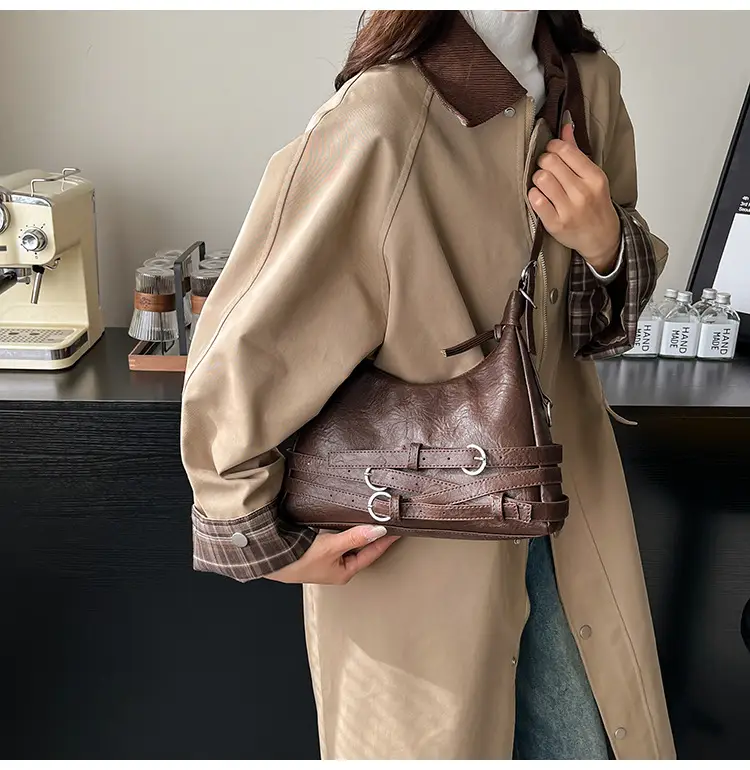Women's Brown Leather Shoulder Crossbody Bag Large Capacity 2024 — feature 17