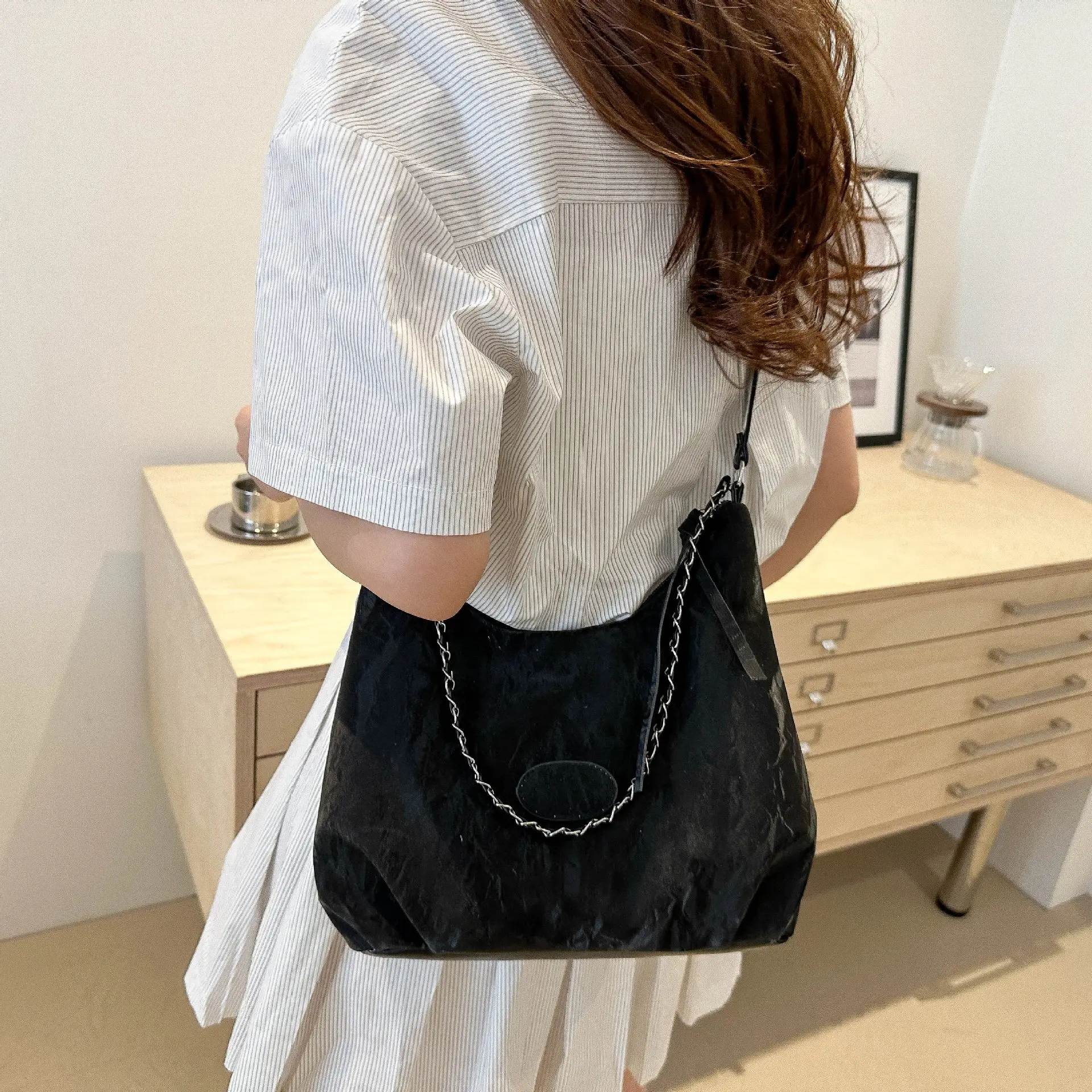 Pink Crossbody Bag for Women with Chain Strap - Image 4