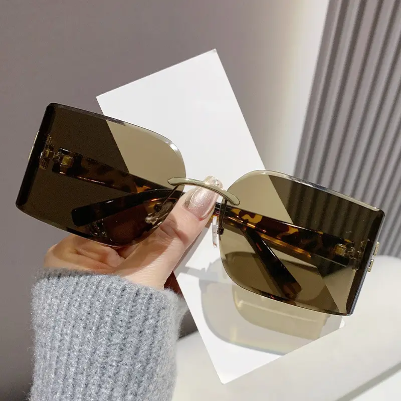 New Mui Home Y2K Sunglasses Purple Frame - Image 3