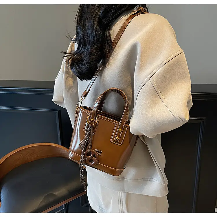 Korean Style Brown Leather Shoulder Crossbody Bag Women 2024 — feature 23