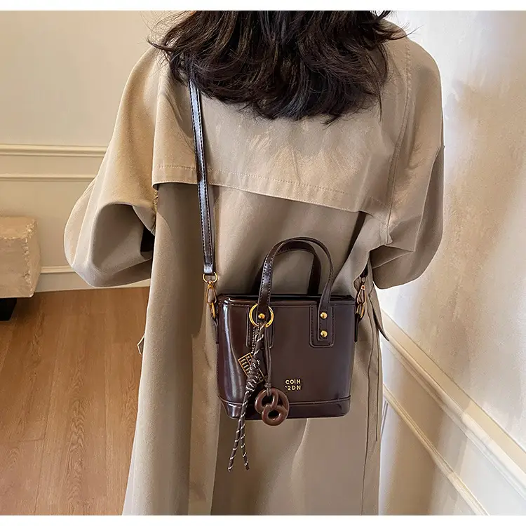 Korean Style Brown Leather Shoulder Crossbody Bag Women 2024 — feature 32