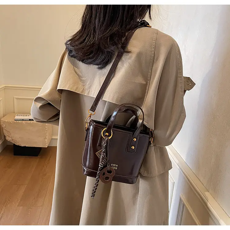 Korean Style Brown Leather Shoulder Crossbody Bag Women 2024 — feature 34