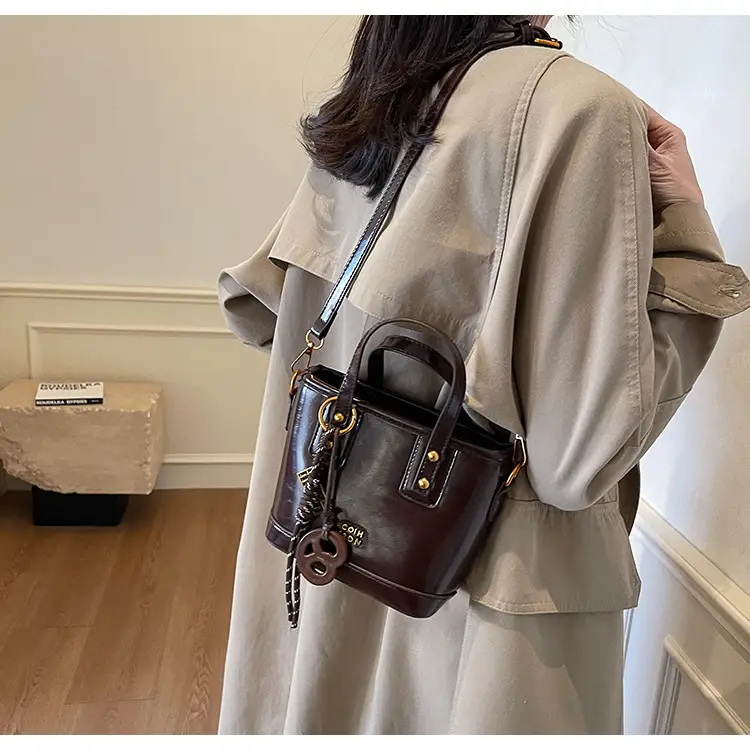 Korean Style Brown Leather Shoulder Crossbody Bag Women 2024 — feature 35