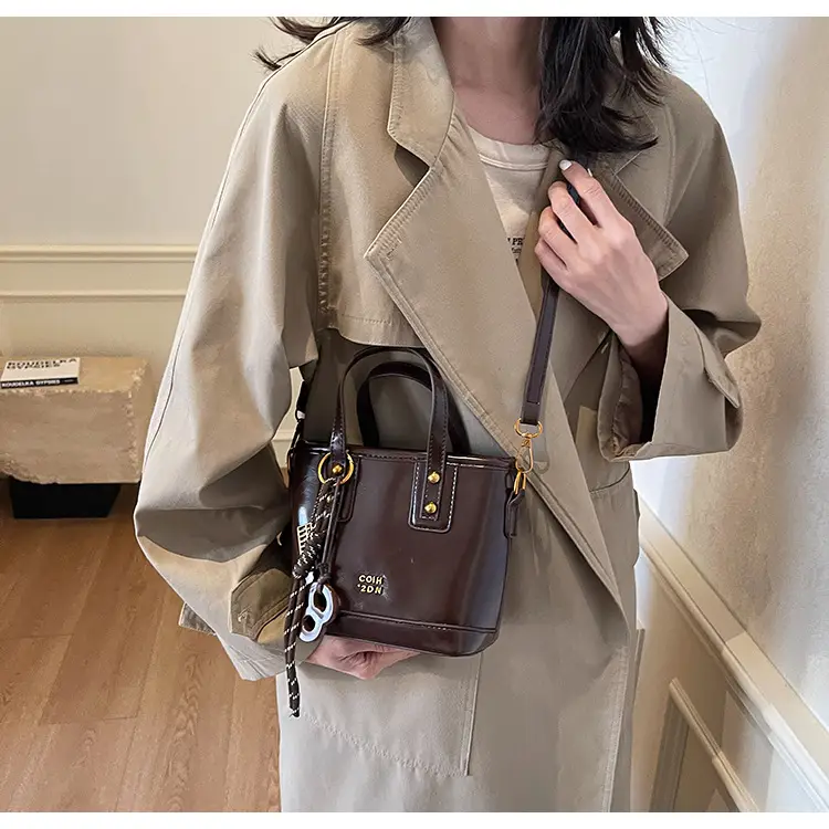 Korean Style Brown Leather Shoulder Crossbody Bag Women 2024 — feature 37