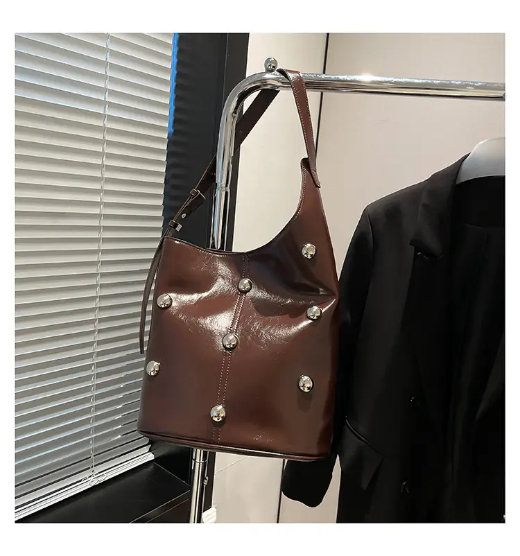 Women's Rivet Bucket Bag Brown Winter 2024