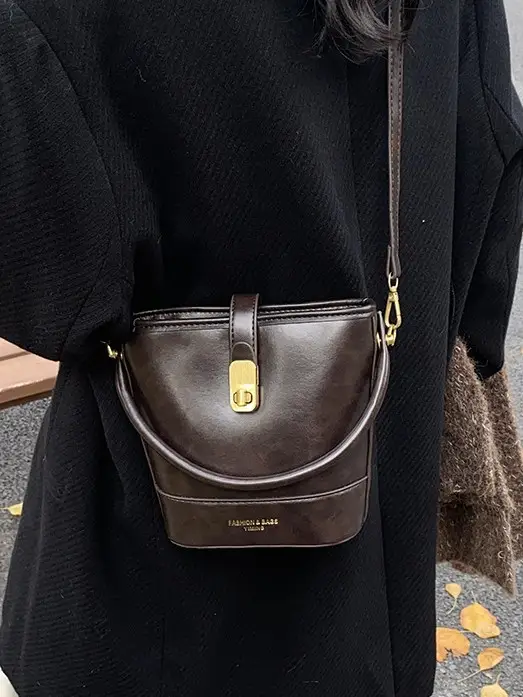 Black Leather Bucket Bag for Women 2024 Winter Shoulder Messenger - Image 7
