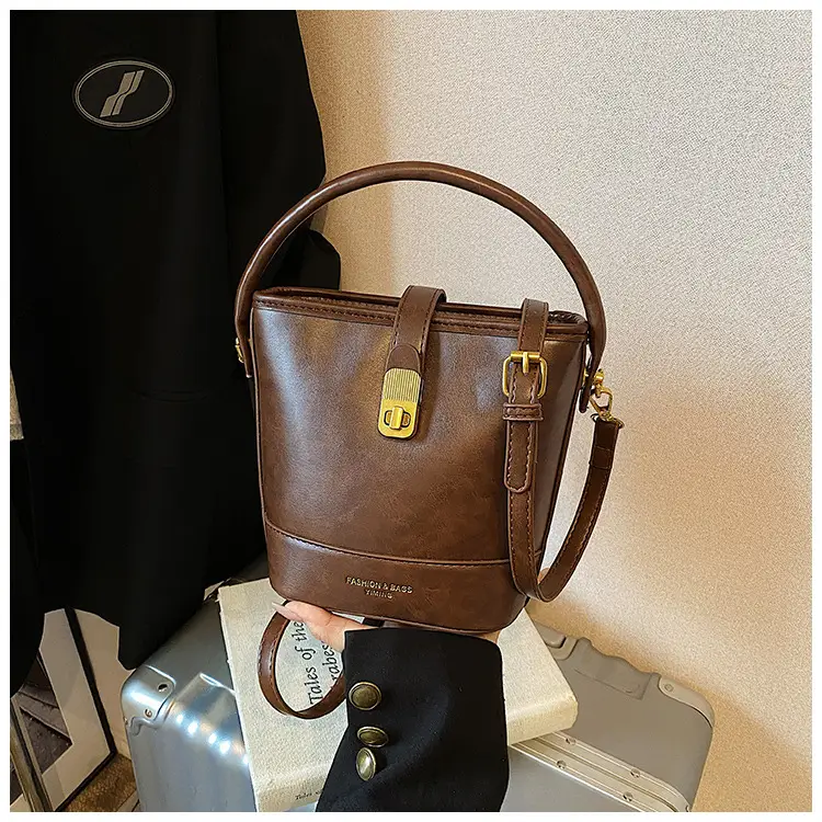 Black Leather Bucket Bag for Women 2024 Winter Shoulder Messenger — feature 20