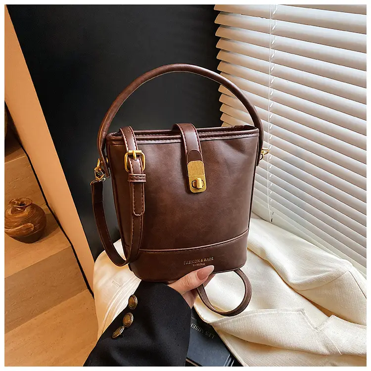 Black Leather Bucket Bag for Women 2024 Winter Shoulder Messenger — feature 21