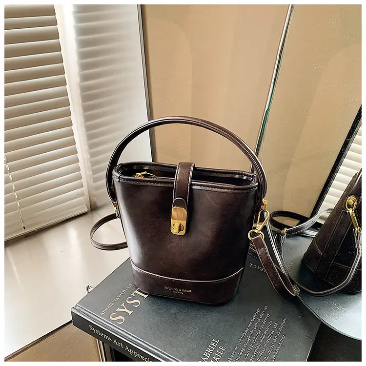 Black Leather Bucket Bag for Women 2024 Winter Shoulder Messenger — feature 28