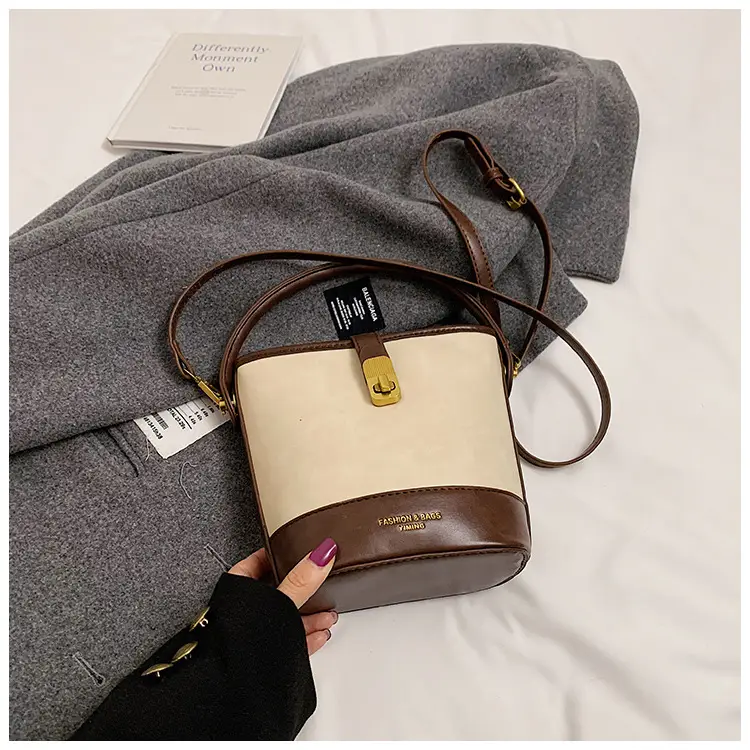 Black Leather Bucket Bag for Women 2024 Winter Shoulder Messenger — feature 31