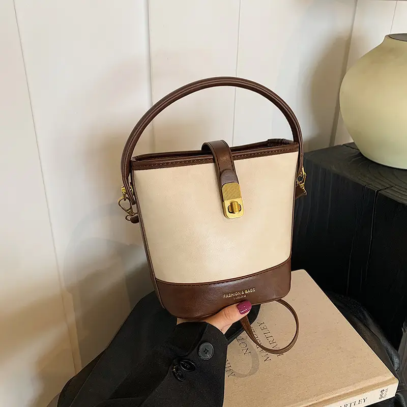 Black Leather Bucket Bag for Women 2024 Winter Shoulder Messenger - Image 4