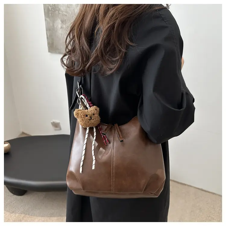 Women's Black Leather Shoulder Crossbody Bag 2024 — feature 9