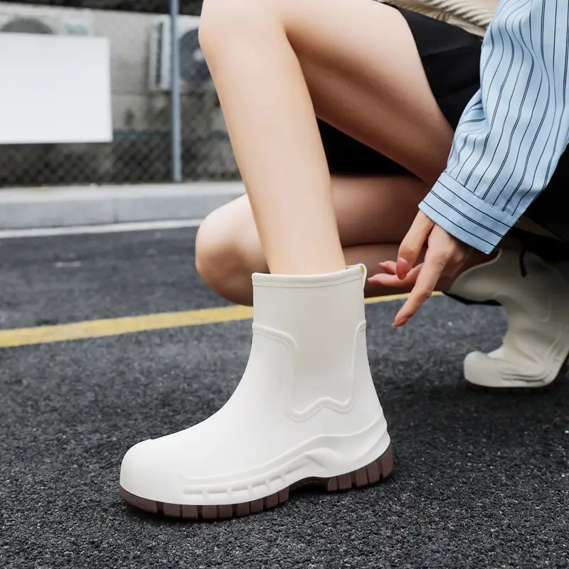 Women's Mid-barrel Rain Boots Fashionable Waterproof Anti-slip Rubber Shoes Good-looking Rain Boots Women's Adult Four Seasons Water Shoes Water Boots - Image 3