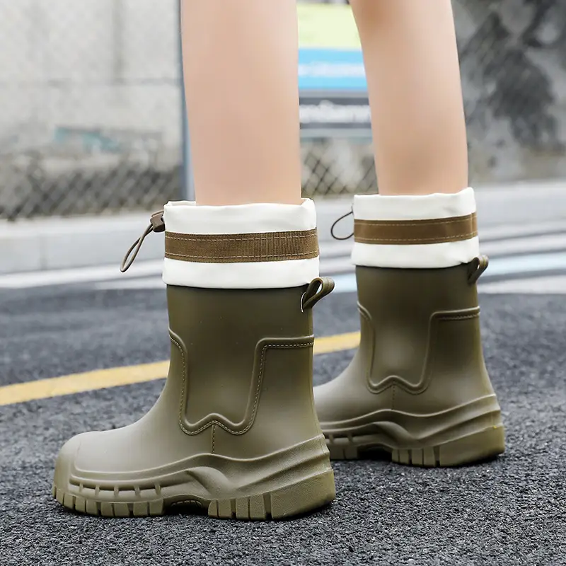 Women's Mid-barrel Rain Boots Fashionable Waterproof Anti-slip Rubber Shoes Good-looking Rain Boots Women's Adult Four Seasons Water Shoes Water Boots - Image 5