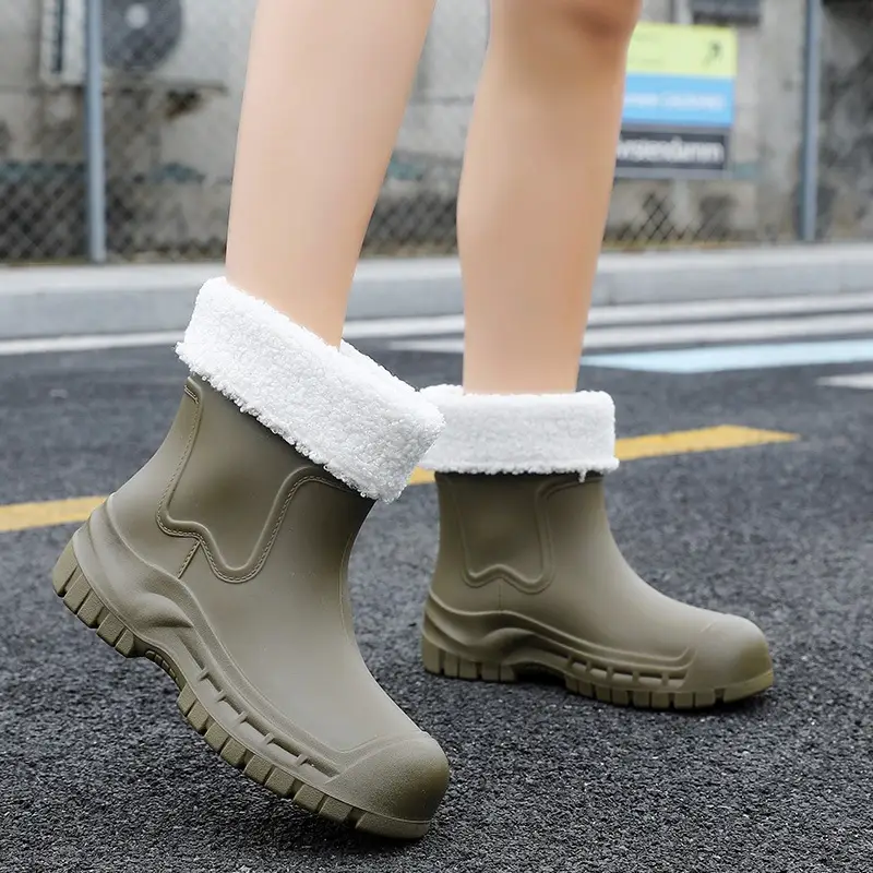 Women's Mid-barrel Rain Boots Fashionable Waterproof Anti-slip Rubber Shoes Good-looking Rain Boots Women's Adult Four Seasons Water Shoes Water Boots - Image 7