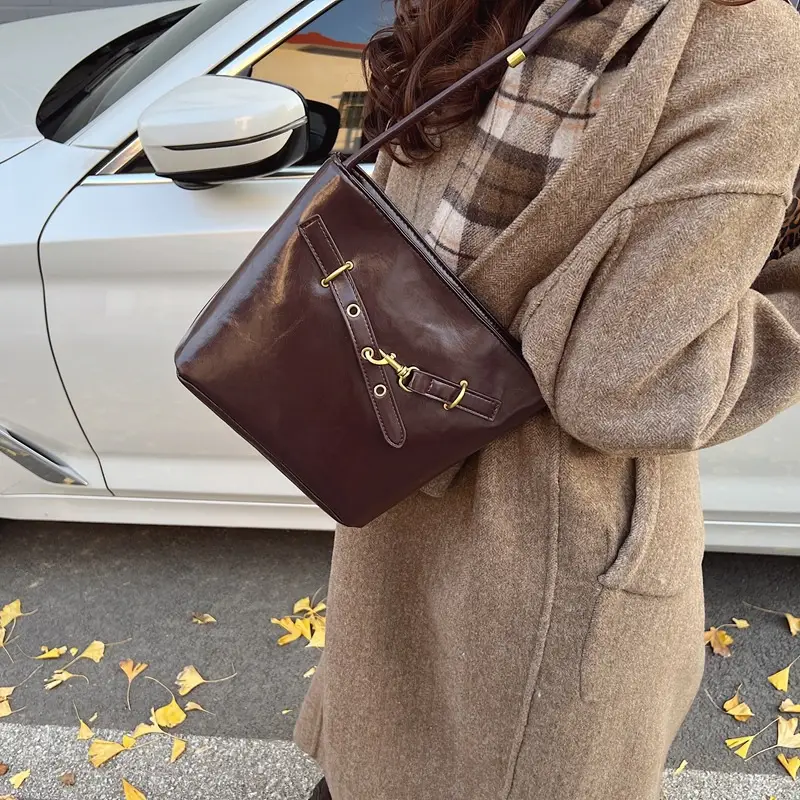 Women's Crossbody Bag Brown Retro Textured 2024 - Image 6
