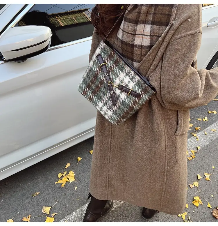 Women's Crossbody Bag Brown Retro Textured 2024 — feature 17
