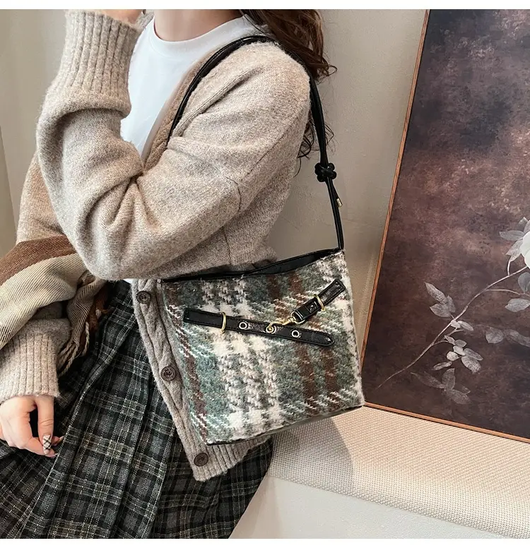 Women's Crossbody Bag Brown Retro Textured 2024 — feature 23