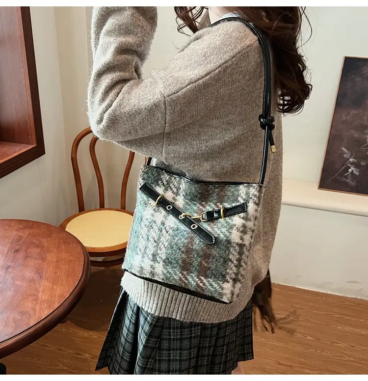 Women's Crossbody Bag Brown Retro Textured 2024 — feature 24