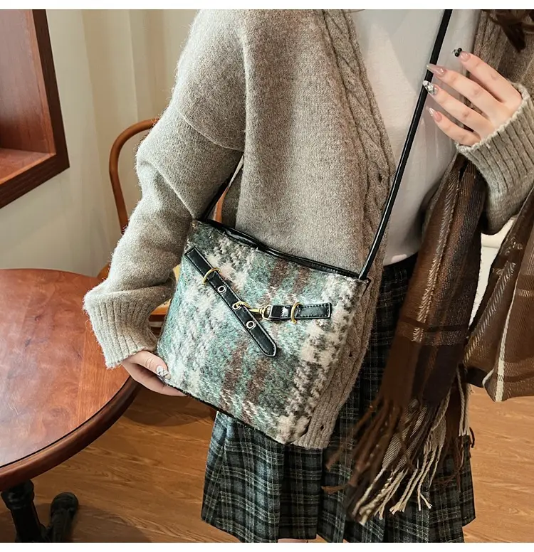 Women's Crossbody Bag Brown Retro Textured 2024 — feature 26
