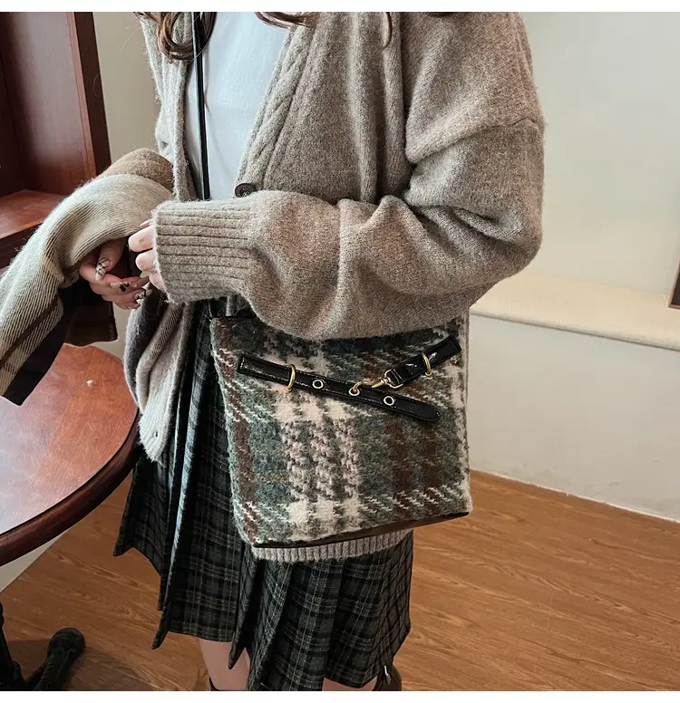 Women's Crossbody Bag Brown Retro Textured 2024 — feature 27