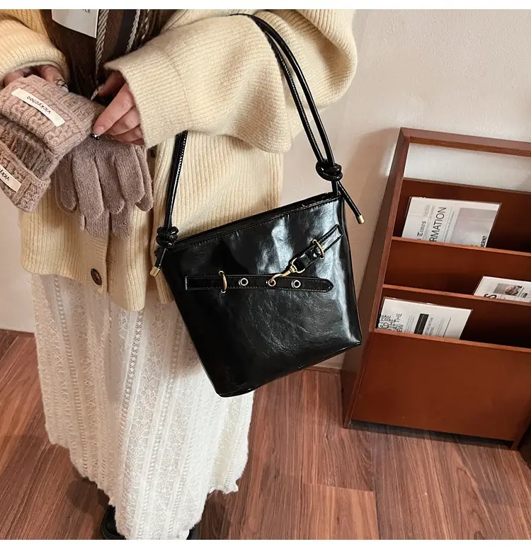 Women's Crossbody Bag Brown Retro Textured 2024 — feature 28