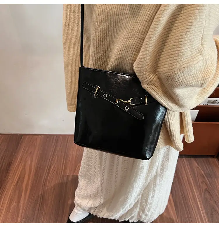 Women's Crossbody Bag Brown Retro Textured 2024 — feature 31