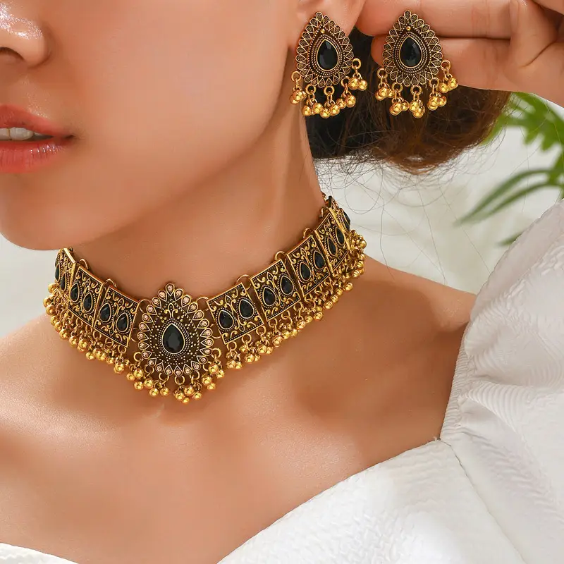 European and American Cross-border Fashion Retro Medium Dongfeng Peacock Style Water Drop Temperament Exaggerated Ladies Necklace Earrings suit