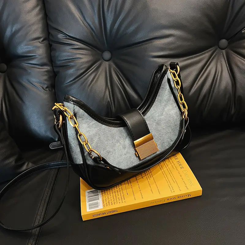 Crossbody Bag White Cream Chain Stitch Shoulder Bag — feature 11