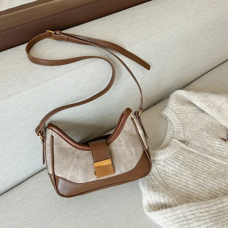 Crossbody Bag White Cream Chain Stitch Shoulder Bag — feature 15