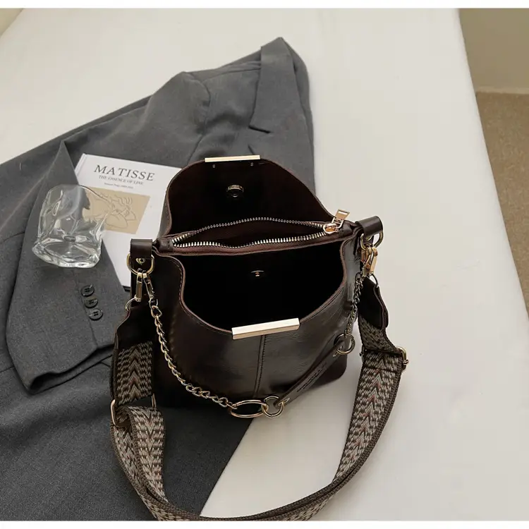 Korean Style Leather Satchel Bag for Women — feature 37
