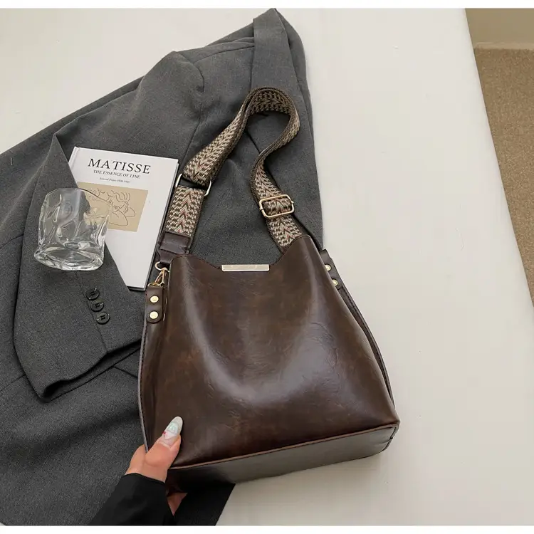 Korean Style Leather Satchel Bag for Women — feature 39