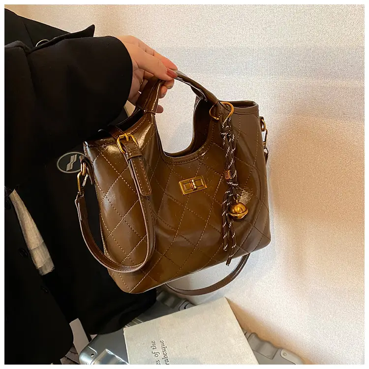 Vintage Brown Diamond Lattice Shoulder Bag for Women — feature 23