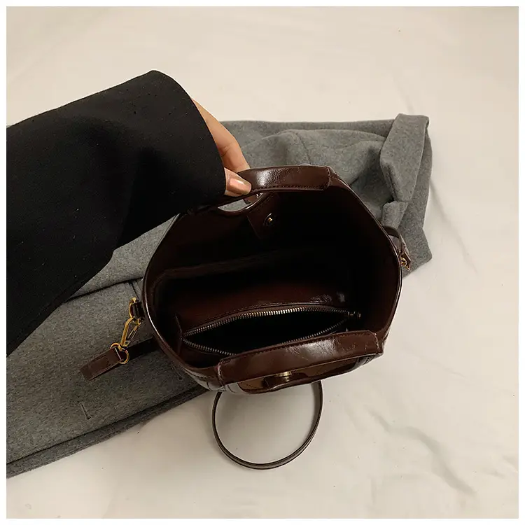 Vintage Brown Diamond Lattice Shoulder Bag for Women — feature 27