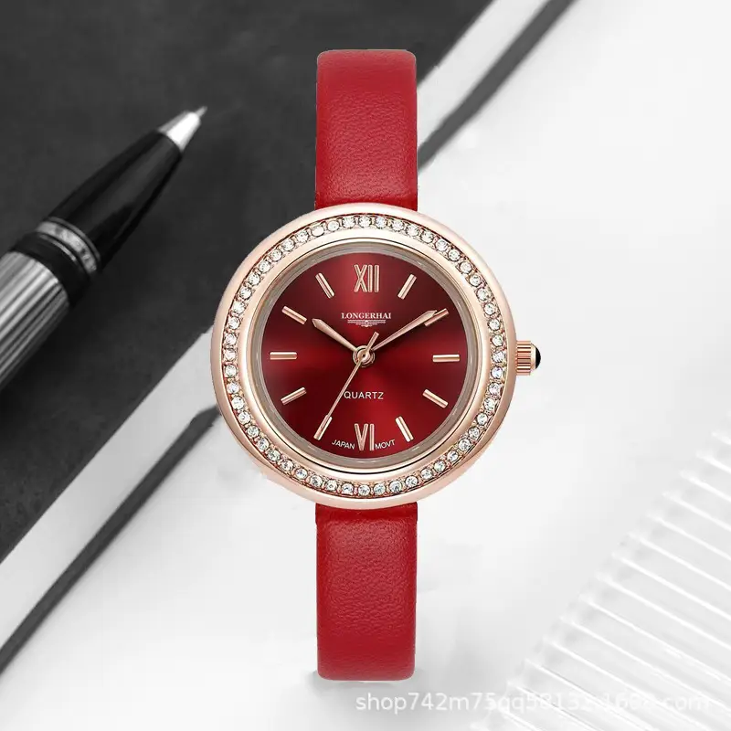 Elegant Black Quartz Watch for Women - Image 3