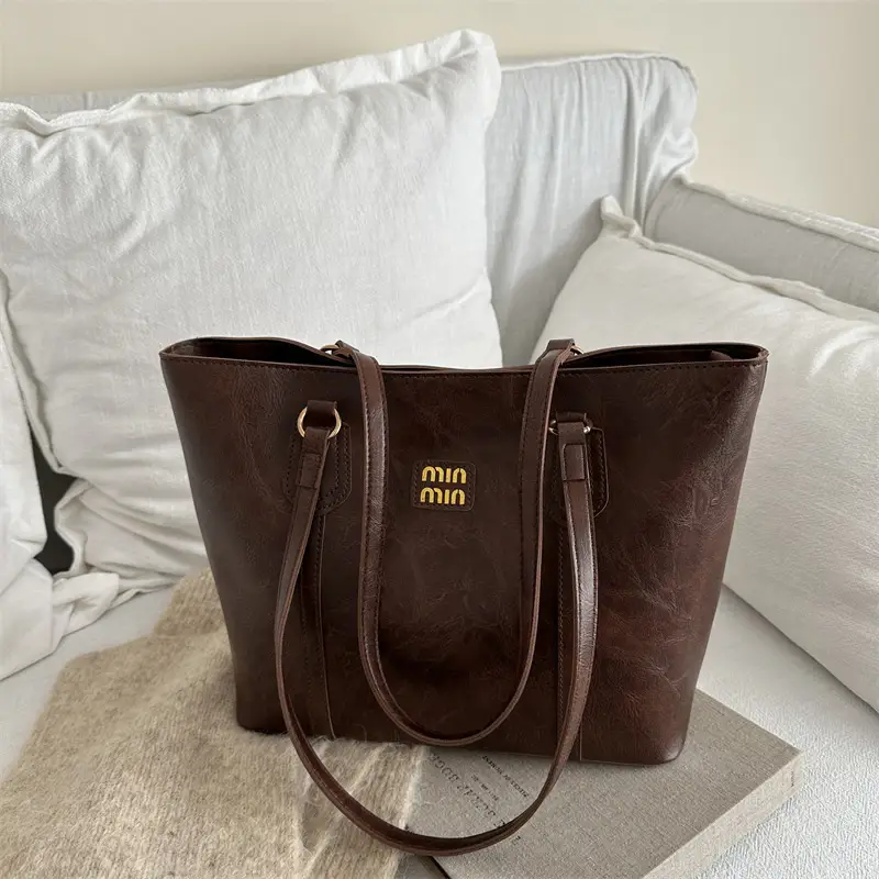Women's Black Leather Tote Bag with Shoulder Strap - Image 4