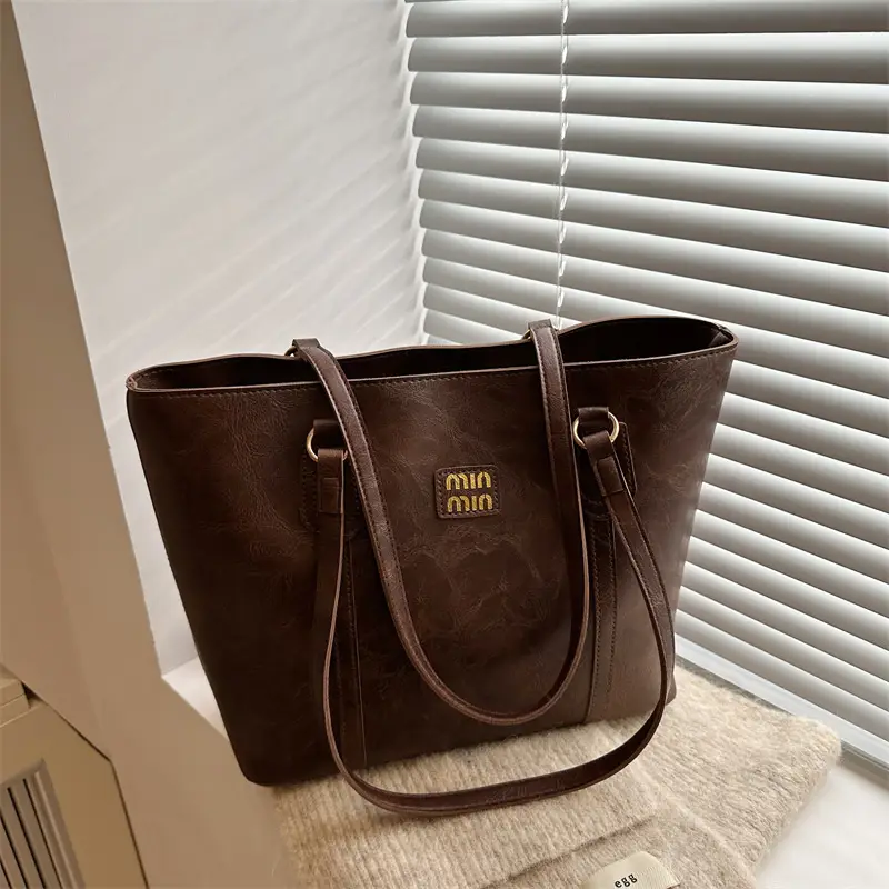 Women's Black Leather Tote Bag with Shoulder Strap - Image 6
