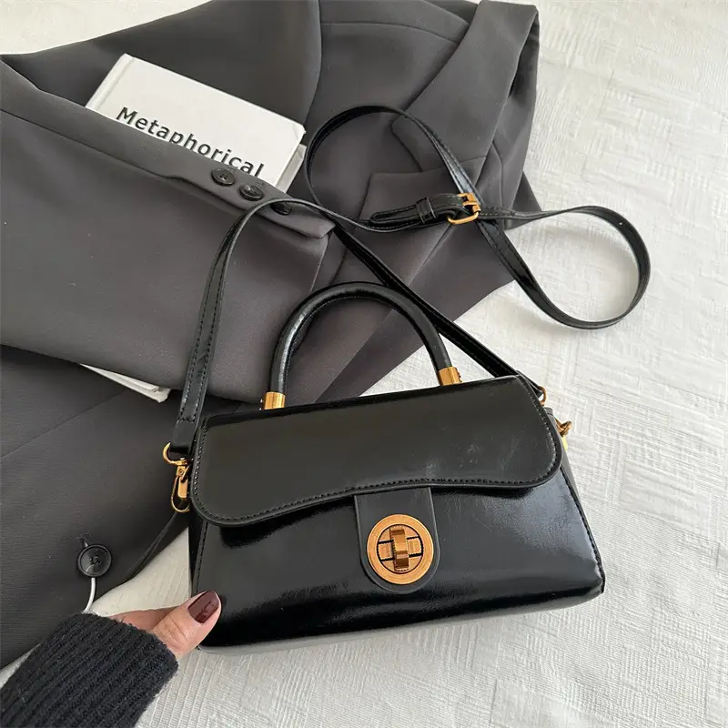 Women's Red Leather Shoulder Bag 2024 New Style - Image 4
