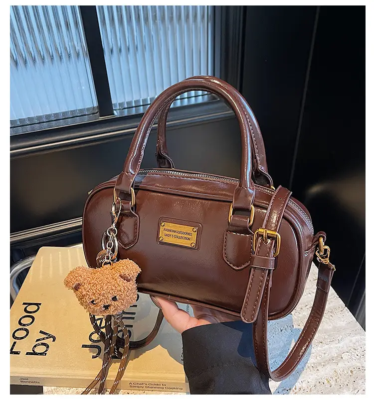 2025 Red Leather Crossbody Bag with Tassel — feature 3