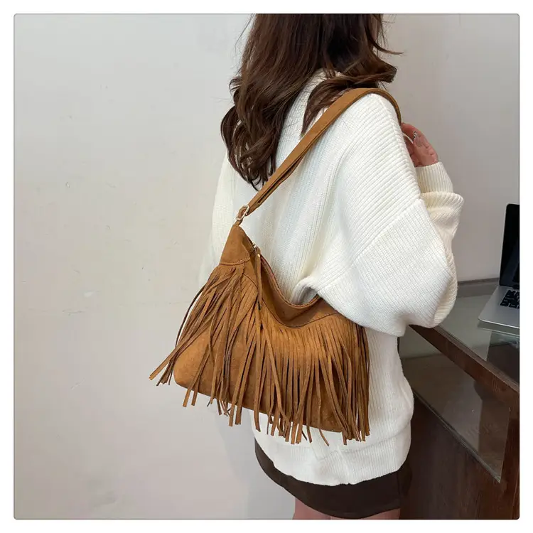 Large Cap Tassel Bag Deerskin Velvet One Shoulder — feature 15