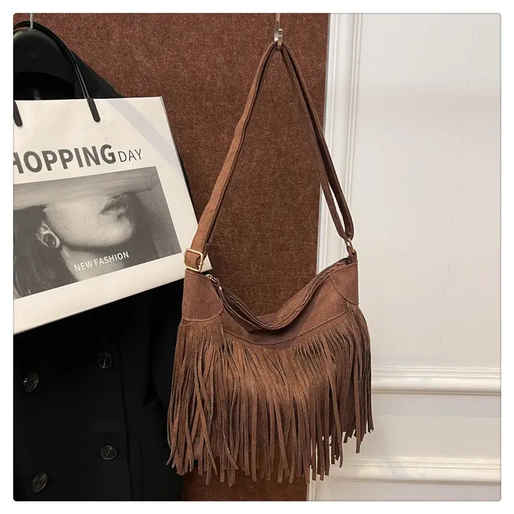 Large Cap Tassel Bag Deerskin Velvet One Shoulder — feature 26