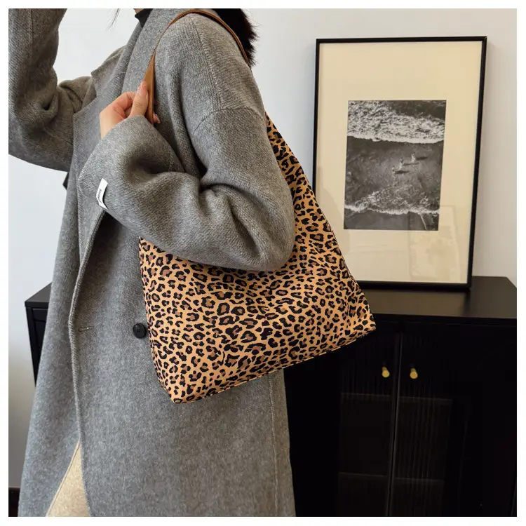 Women Leopard Print Shoulder Tote Bag 2024 Winter — feature 12