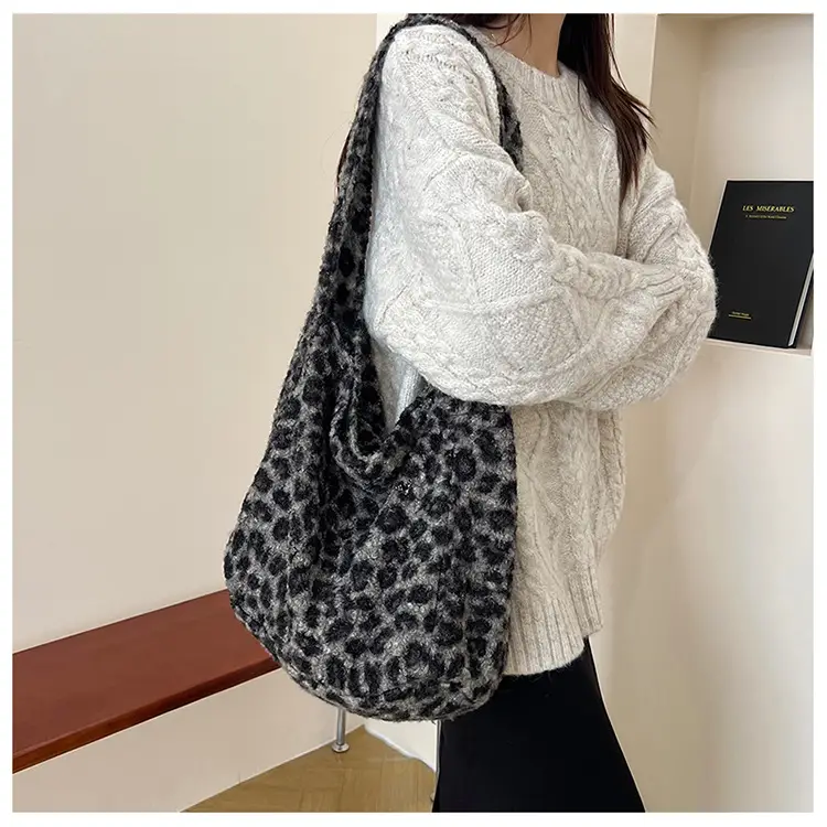 Leopard Print Wool Shoulder Bag Women Large Capacity — feature 7
