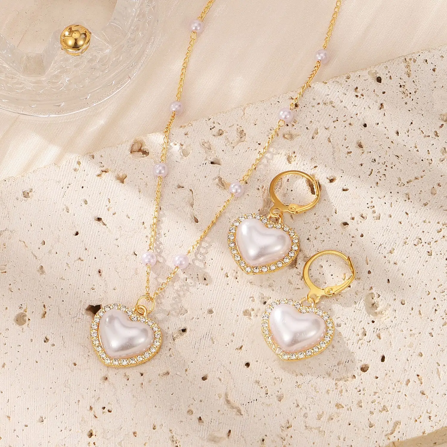 Gold Pearl Diamond Necklace Set for Women — feature 11