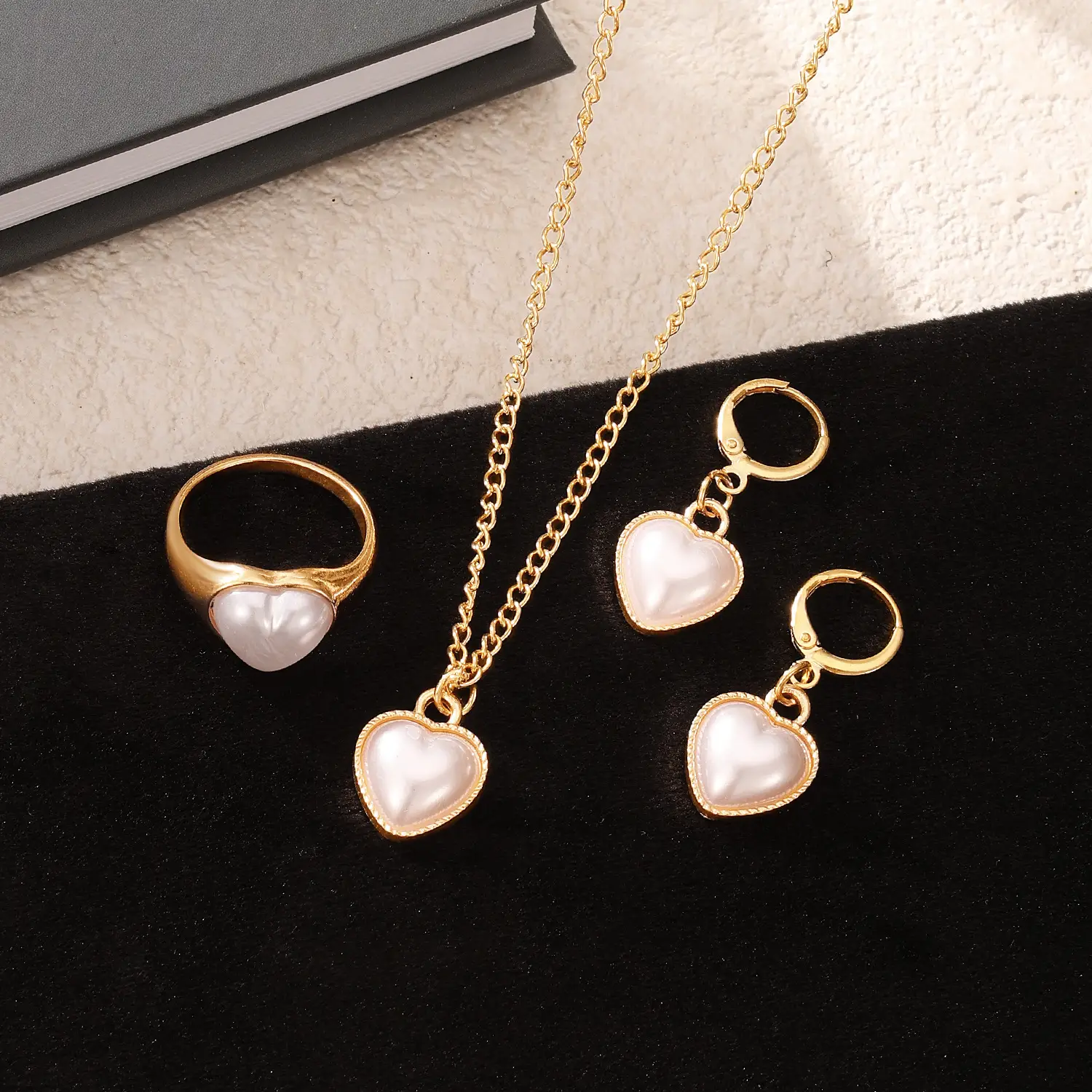Gold Pearl Diamond Necklace Set for Women — feature 4