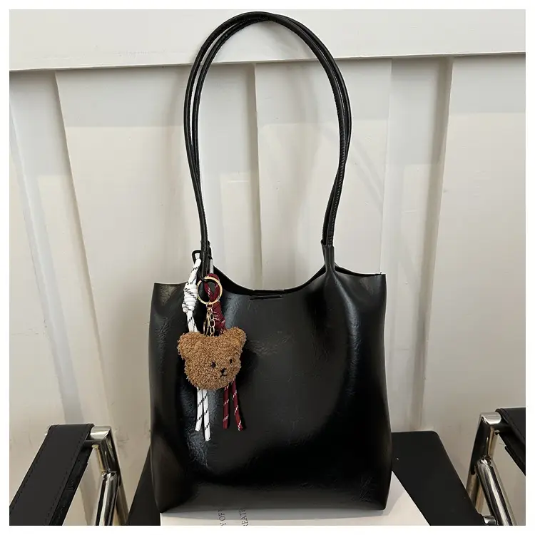 Black Leather Shoulder Bag for Women 2024 Winter — feature 20