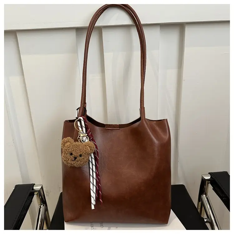 Black Leather Shoulder Bag for Women 2024 Winter — feature 22