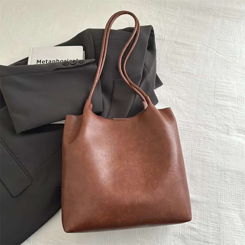Black Leather Shoulder Bag for Women 2024 Winter - Image 3